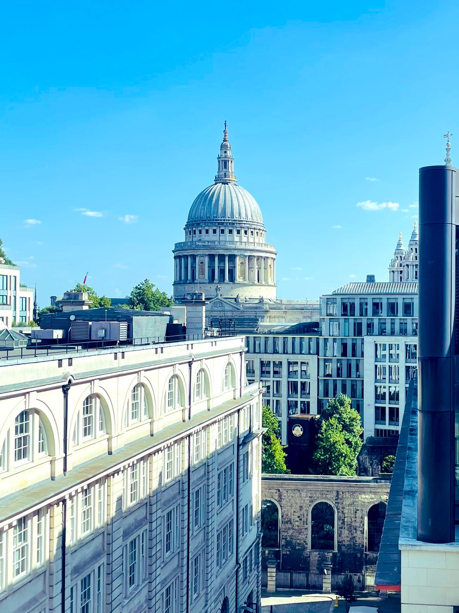 DrPaulRees's tweet image. Great view from clinic today @BartsIntervGrp @NHSBartsHealth