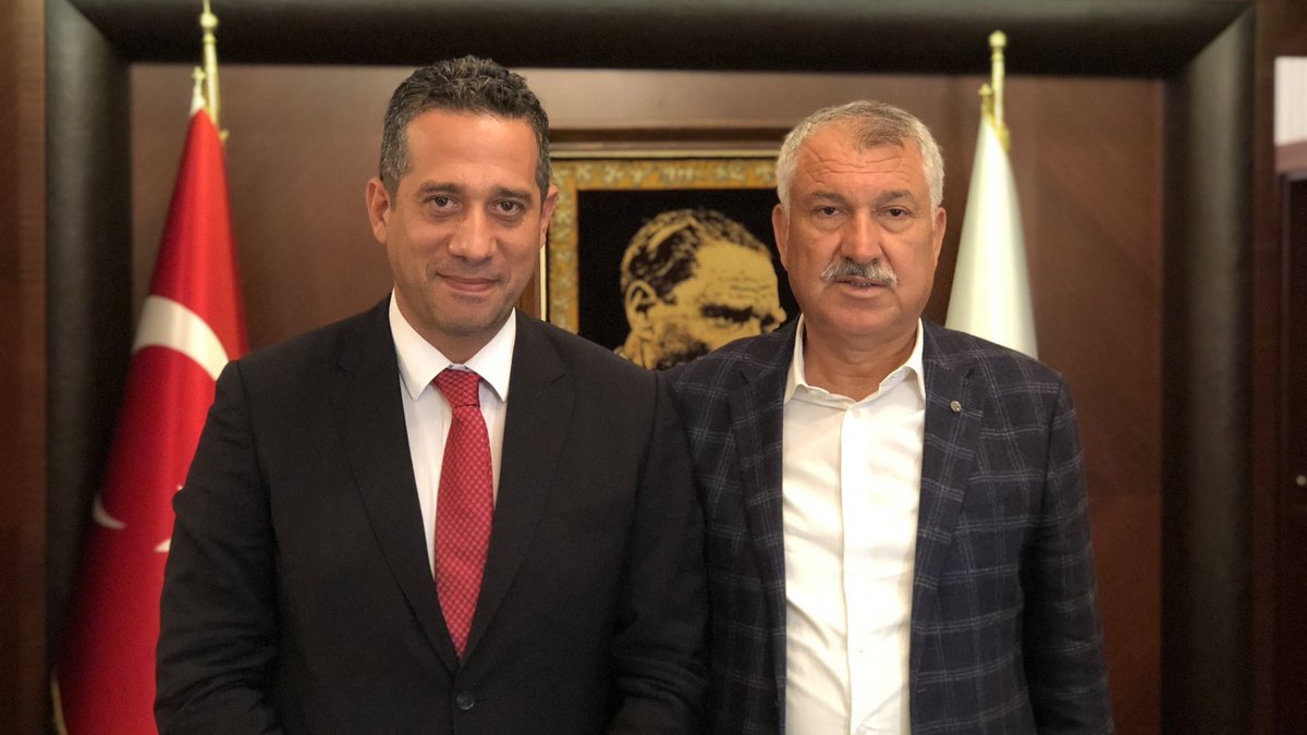Adana’nın iradesine, halkın seçme hakkına pranga vurulamaz!

Zeydan Karalar halkın oyuyla seçilmiştir, kimsenin keyfiyle görevinden uzaklaştırılamaz!

Adalet bir gün herkese lazım olacak.

Zeydan Başkan’ın yanındayız, hukuksuzluğun karşısındayız!