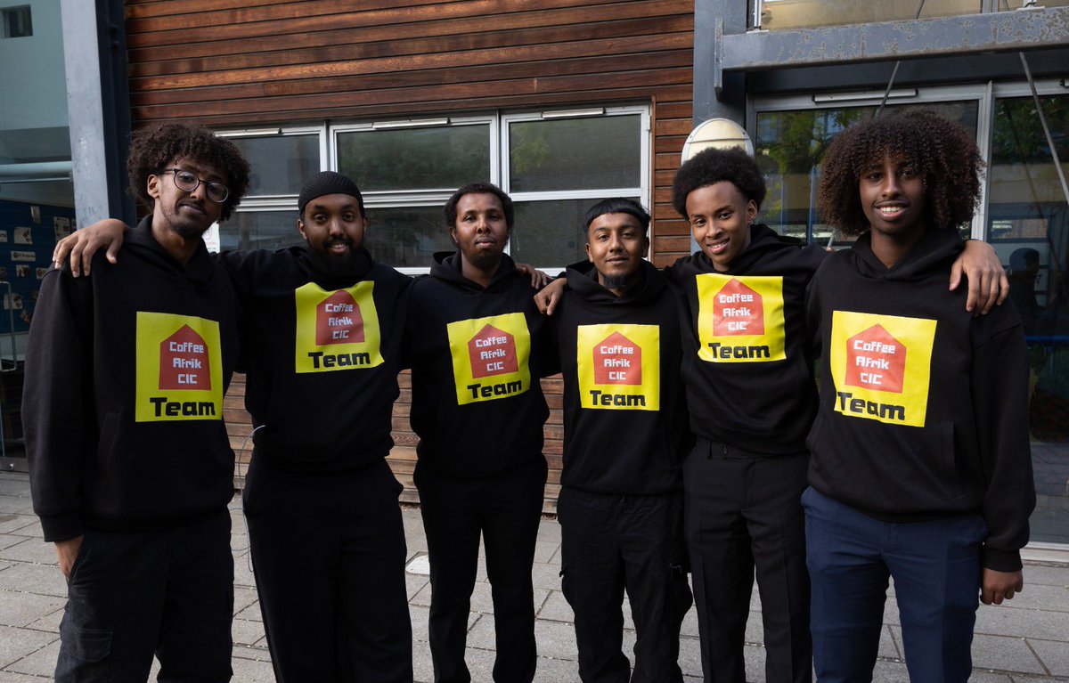 CoffeeAfrique's tweet image. We are beyond proud of our youth team & Khaleel, the Youth Lead for record breaking engagement & healing justice leadership.
Special thanks @RubyLGregory for your incredible write up about our hub.
mylondon.news/news/east-lond…
@wesstreeting
@bphillipsonMP
@TNLComFund
#youth