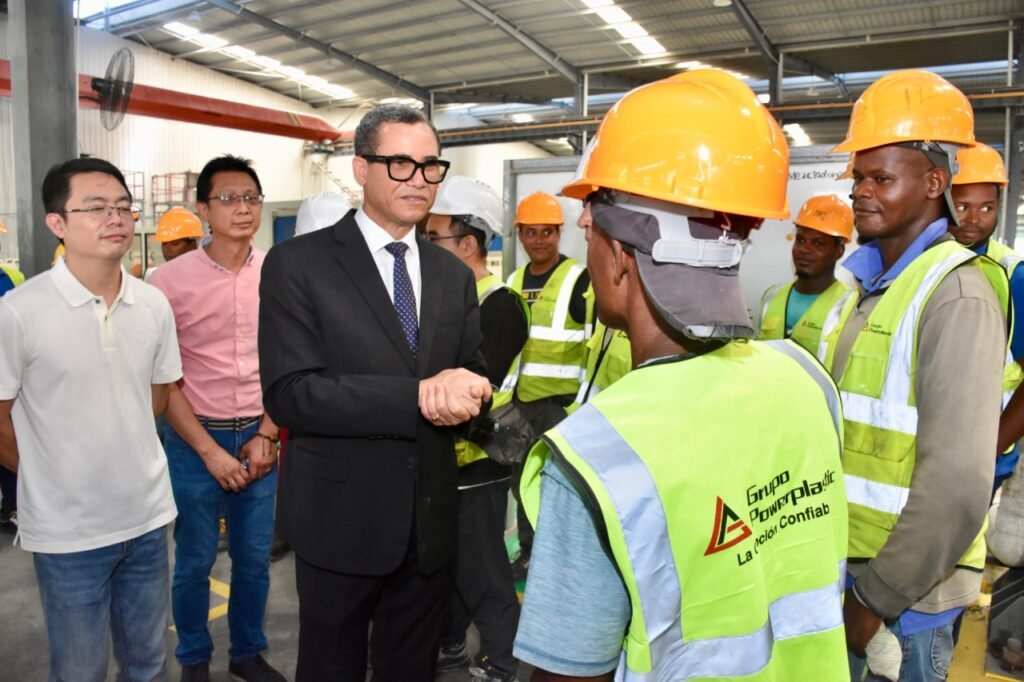 Ministerio de Trabajo autoriza reinicio de labores en dos empresas de la carretera Mella, en Guerra -
reporterosenlineard.com