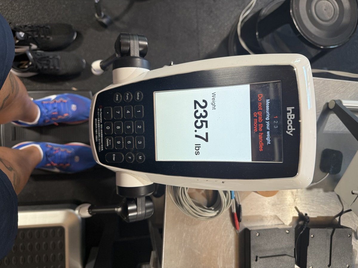 AndreasN1210's tweet image. The Lord blessed me with another day so why not empty the tank…AGTG!
550x5 | 235.7 BW
@BishopGormanFB @B12PFootball @TheNewAthlete