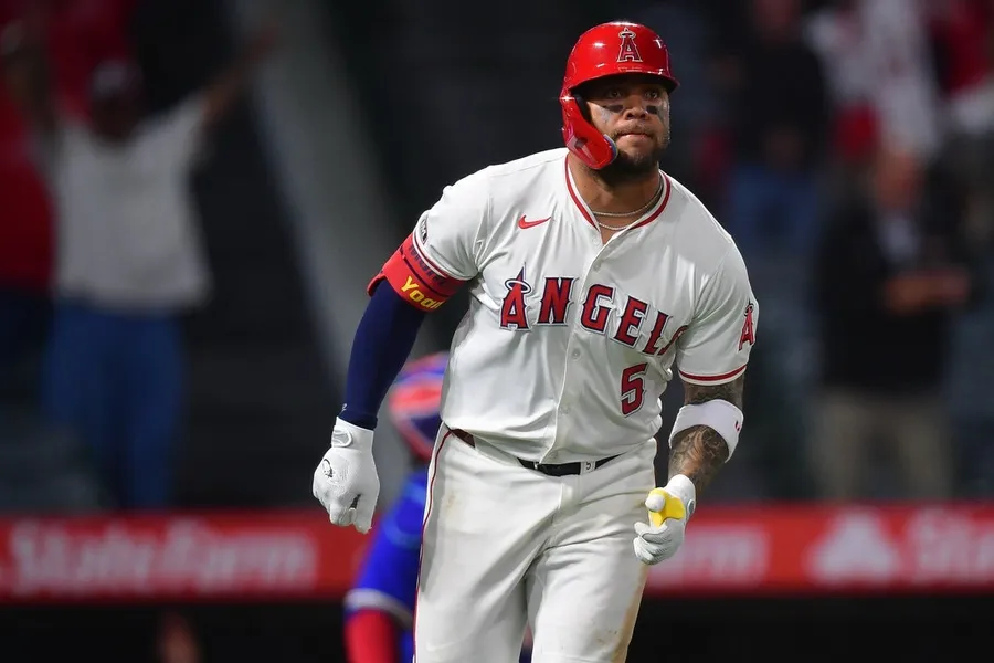 Jason RR Martinez (FanGraphs/RosterResource) tweet media