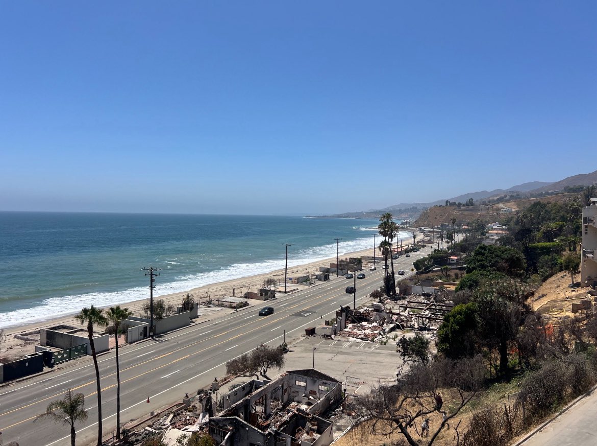 DavidTangipa's tweet image. I can’t think of anything more disrespectful—@GavinNewsom is in South Carolina while LA still looks like this 6 months after the fire.
This photo was taken this week.
When Californians need their Governor, he’s not even in the state.