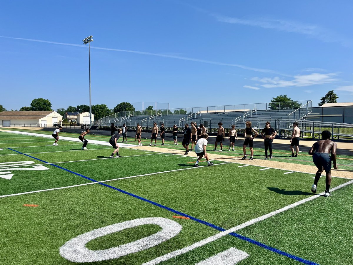 Deptford Spartan Football (@deptfordfb) on Twitter photo Fundamental DB work in the morning w/ <a href="/MoCoz111/">Marques Cosby</a>…improving everyday!!! 50 days until ‘25 Kickoff Eve!!!
FIGHT-ON SPARTANS!!! #ProtectTheBlackAndGold #DeptfordMade <a href="/DTHS_Athletics/">DTHS Athletics</a> Fundamental DB work in the morning w/ <a href="/MoCoz111/">Marques Cosby</a>…improving everyday!!! 50 days until ‘25 Kickoff Eve!!!
FIGHT-ON SPARTANS!!! #ProtectTheBlackAndGold #DeptfordMade <a href="/DTHS_Athletics/">DTHS Athletics</a>