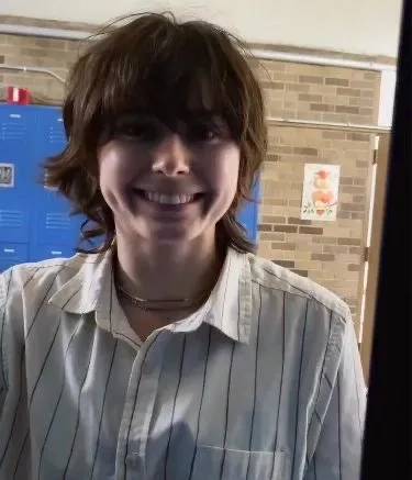 elstarkko's tweet photo. i knew i had seen that smile before https://t.co/qKk5Cvowg3