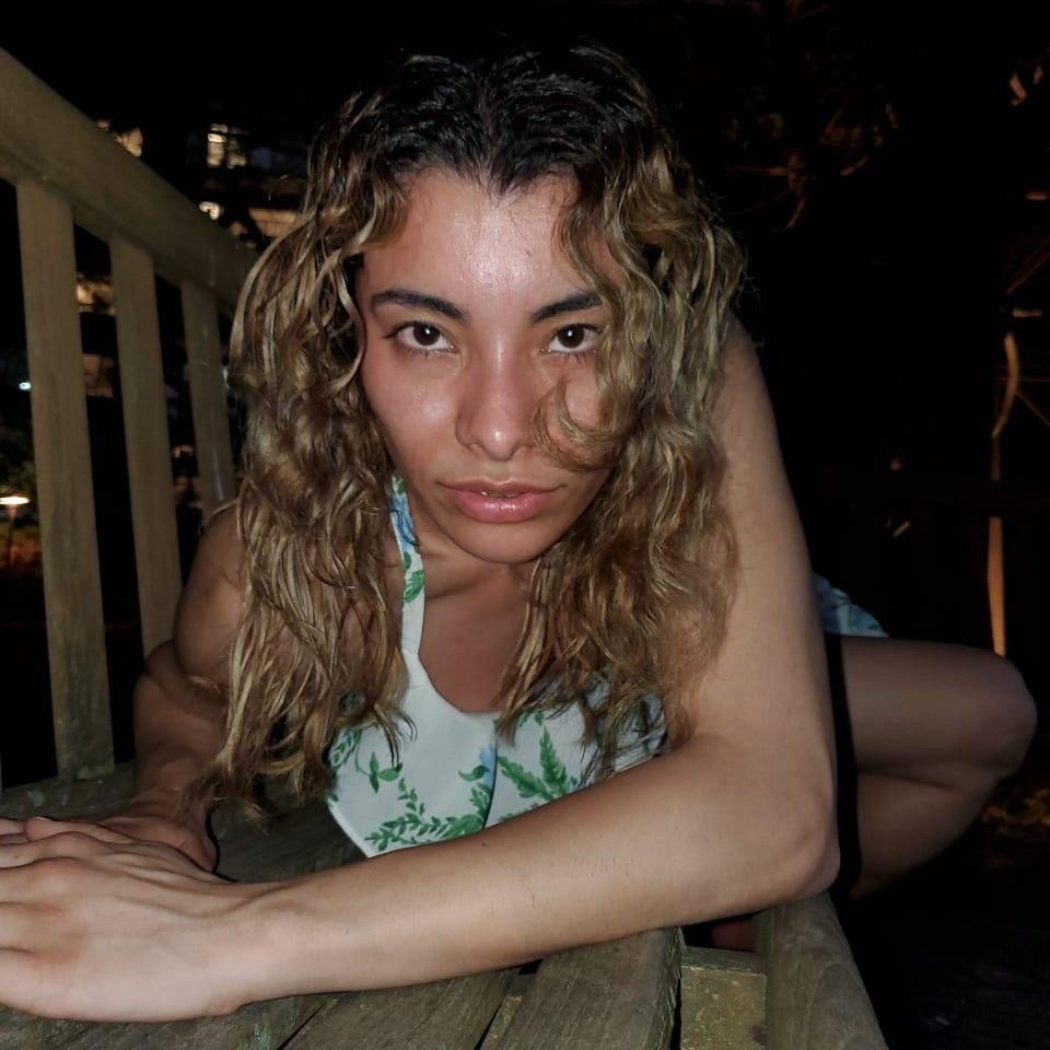 RayzesM's tweet image. I am alone and need a companion right now, if available hitmeup