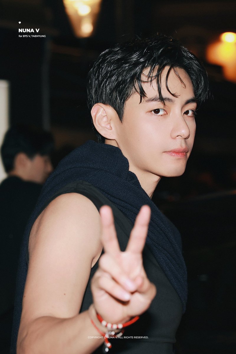 V has completed 1100 days on Morocco Spotify Top Daily Artist Chart, extending his record as the First and Only Asian Soloist to reach this milestone, second Asian Act only behind his own group BTS!

CONGRATULATIONS TAEHYUNG