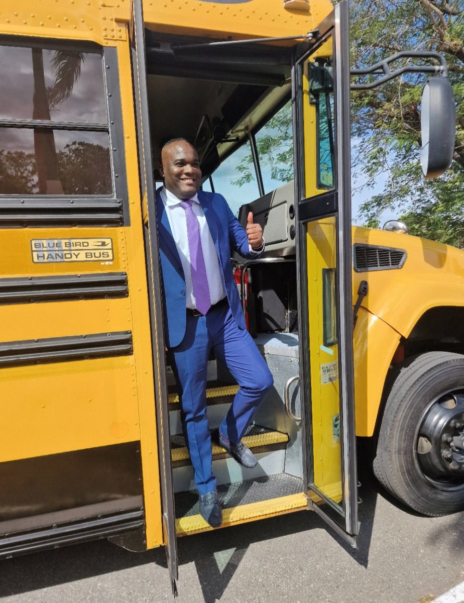 Even as the Gov't has invested in units which are globally considered the safest way to transport children to &amp; from school &amp; has taken additional steps to enhance safety, Lord be a fence &amp; a shield for our children against those who wish them evil &amp; utter vile things.
🙏🚸🇯🇲