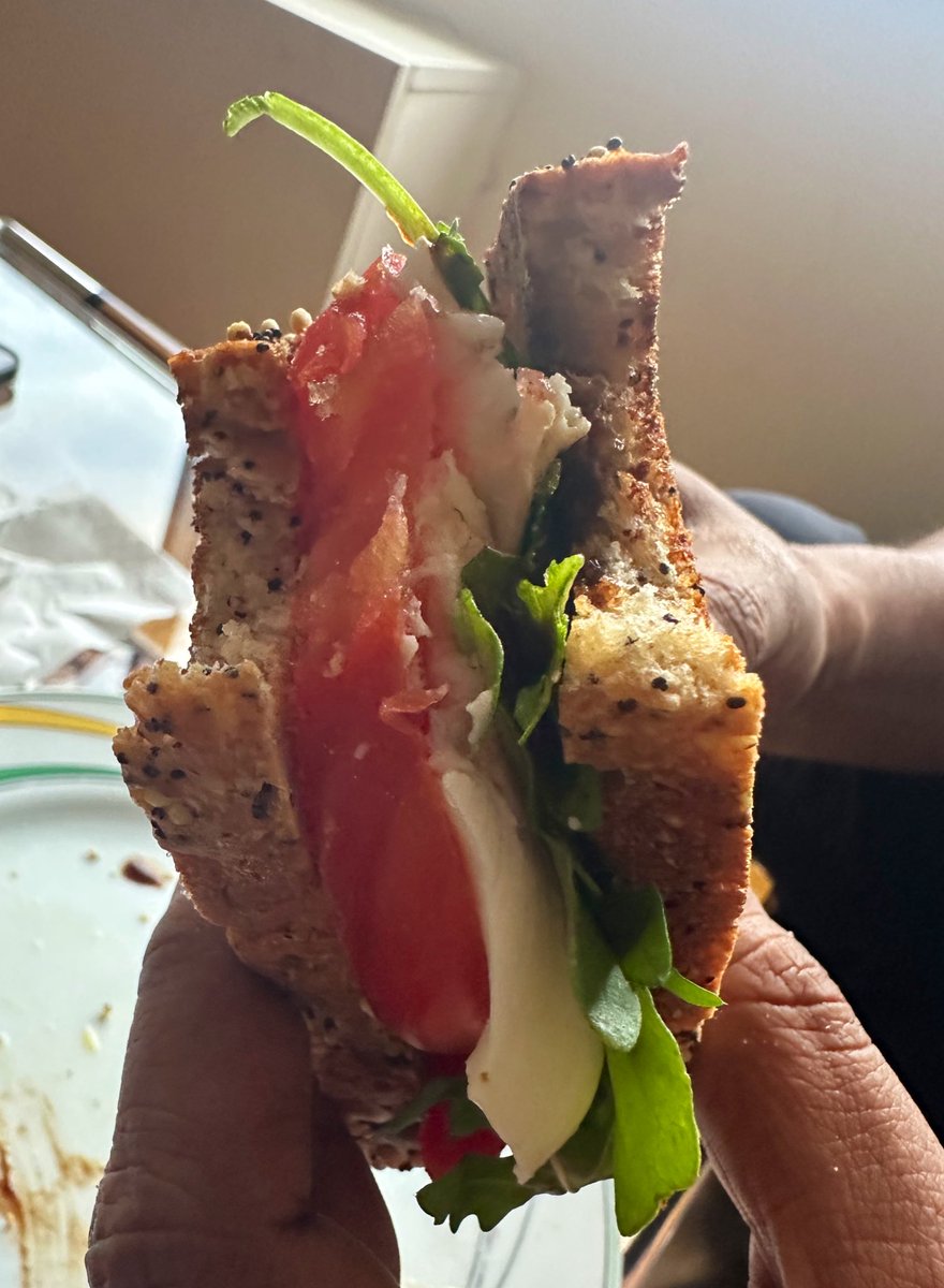 Put those expensive heirloom tomatoes to good use in a sandwich with mozzarella, arugula, &amp; balsamic glaze. 

I was craving this, it hit the spot! 

#twittersupperclub