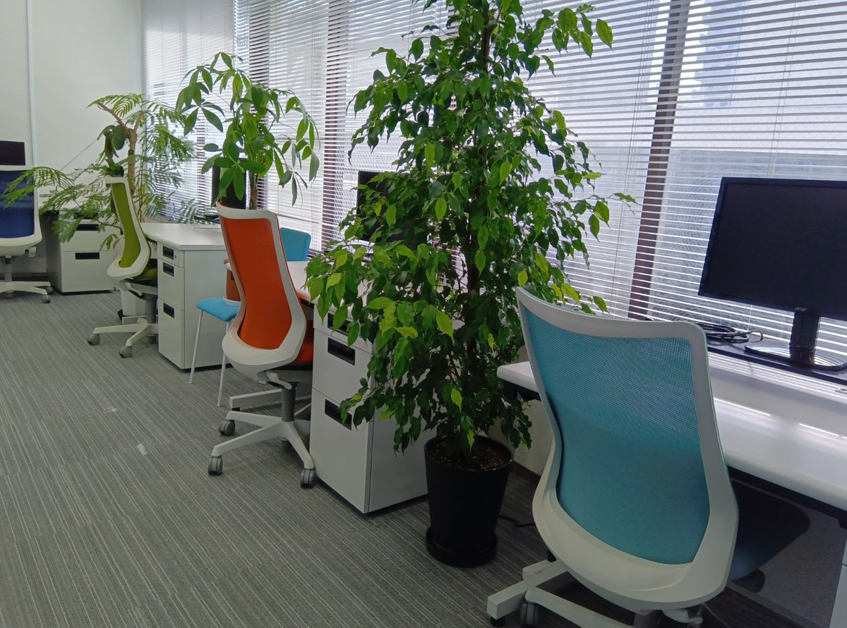 RcntStudio's tweet photo. おはようございます！ お久しぶりです！ 
本日もコワーキングスペース営業しています🌸 
本日もよろしくお願いいたします(∩´∀｀)∩  

#企業公式つぶやき部 #企業公式夏のフォロー祭り https://t.co/Um4eANZkzJ
