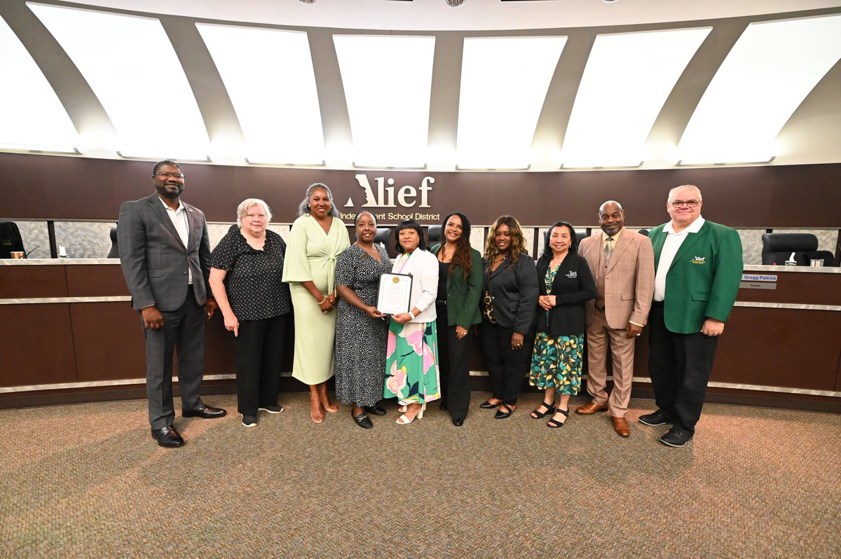 Congratulations to Dee Jones, who was recognized by the Office of Commissioner Lesley Briones for her outstanding efforts in building strong relationships with business partners and making a lasting impact in the Alief ISD community. Your dedication and service continue to uplift