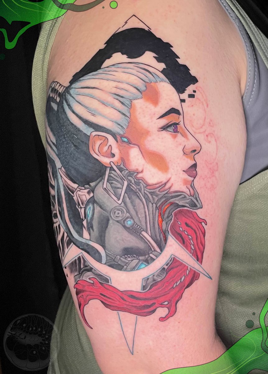 I finally got to do a #warframe tattoo!!! Not quite done yet, we'll finish up after #tennocon. Eleanor for my spouse &lt;3 (Pls pls more warframe tattoos....)

#tennocreate #warframe1999 #warframefanart #tattoartist #eleanornightingale