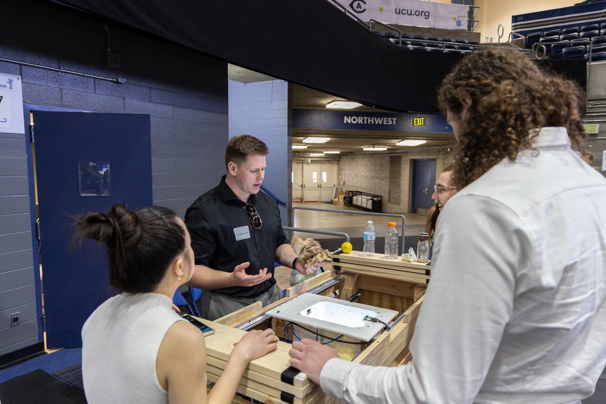 UCDavisCOE's tweet image. Two Aggie Engineer teams earned the Sandia Engineering Design Award for senior projects focused on health + sustainability: an implantable device for rotator cuff repair and an IoT waste-sorting system. 👏
Read more: engineering.ucdavis.edu/news/sandia-na…
#UCDavisEngineering
