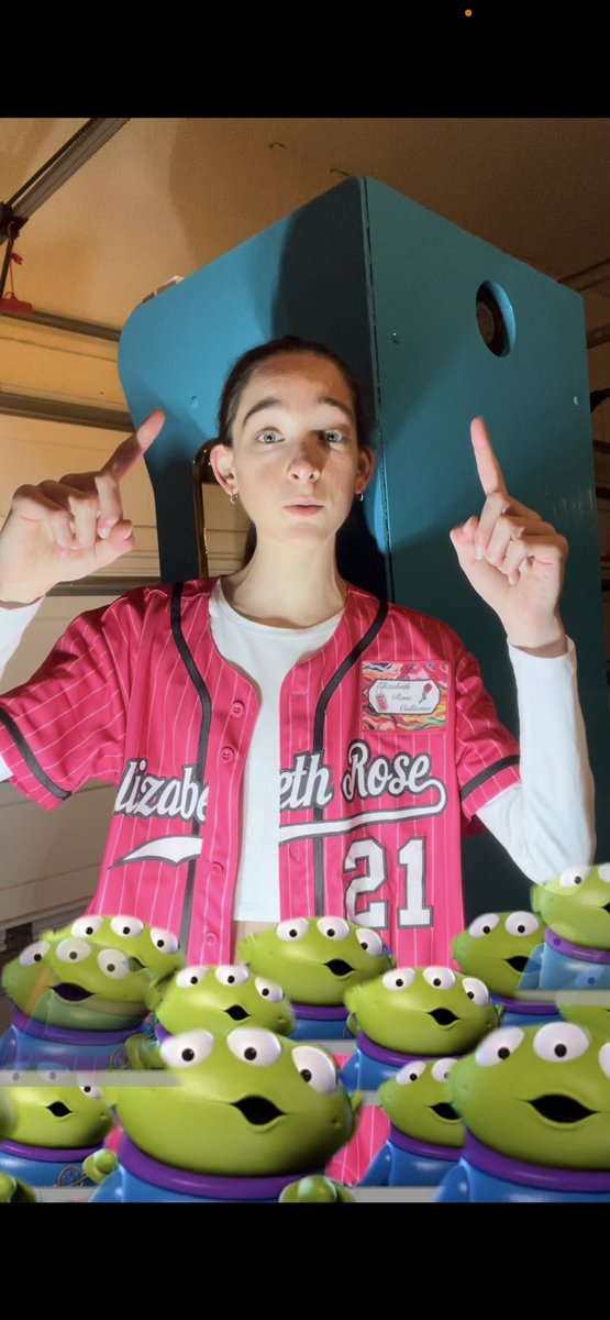 Who will be the chosen one next?😱🕹️#shorts #disney #toystory #theclaw #c... youtube.com/shorts/gbx-ZdF… via <a href="/YouTube/">YouTube</a>