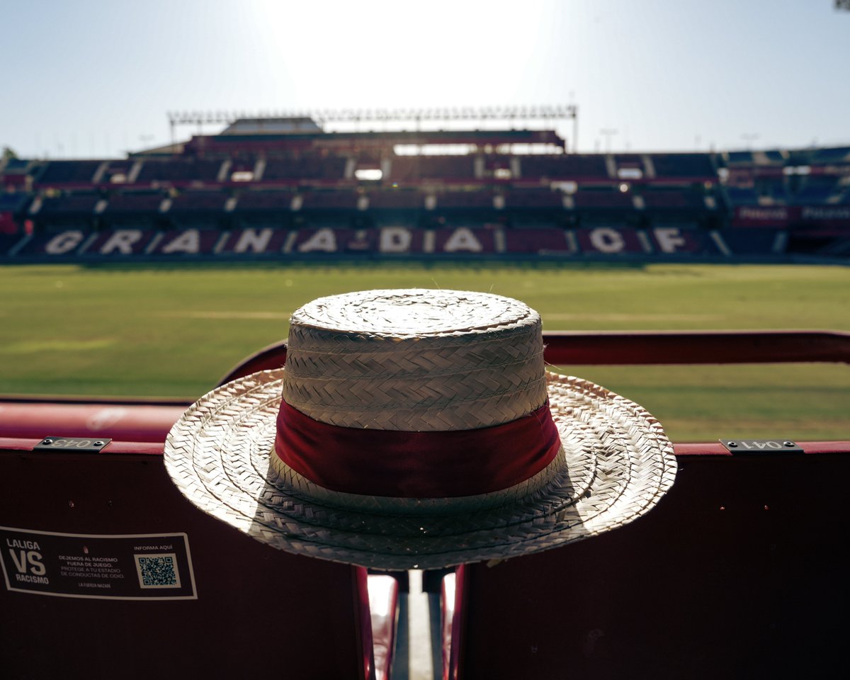 Granada CF ❤️⚪️ tweet media
