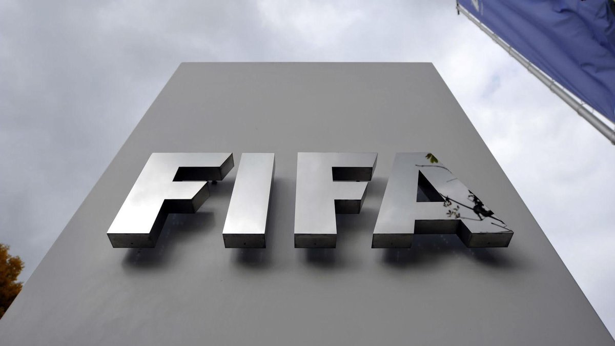 Tensions mount as FIFA drawn into SLFA elections dispute

The governing body of football, FIFA, has stated that it will intervene if elections are not conducted, which could have significant consequences for the governance of the <a href="/SLFA_sl/">Sierra Leone Football Association</a> 

Read me footballsierraleone.net