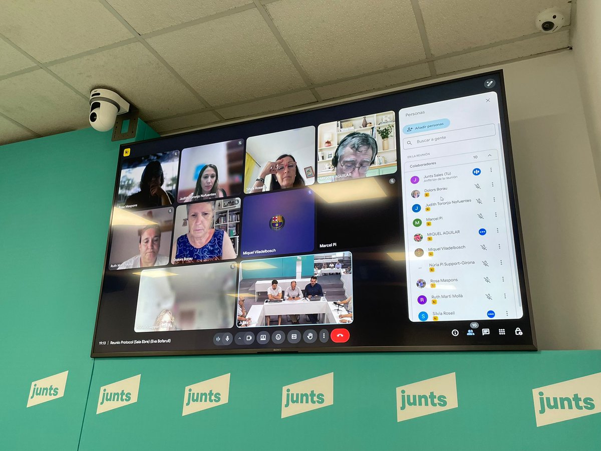 JxDisCapacitat's tweet image. Avui ens hem reunit amb el Secretari General @jorditurull i la @judithtoronjo per tractar els temes que més ens preocupen.
Moltes gràcies per ser-hi! #junts #discapacitat #Unpartitdigneperunpaíslliure #humanrights #JUNTSPELSDRETSDELESPERSONESAMBDISCAPACITAT