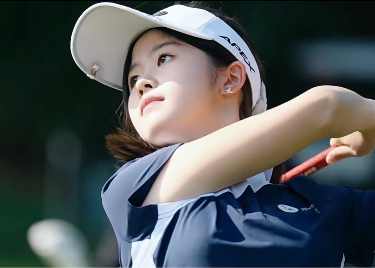With an even-par 216 (73-71-72), including 29 pars and 15 birdies, incoming freshman Vanessa Zhang tied for 13th at the CLPG Qidian Tour stop at Beijing Oriental Pearl Country Club

Scoring: myumi.ch/Qwm3D

#GoBlue