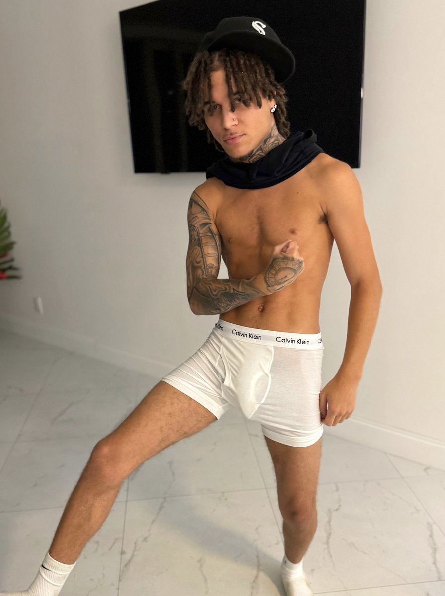 Say "pls" and unlock every nudyz I have in my gallery