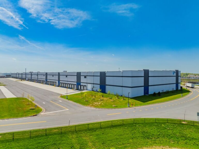 Advance, Greek lease 165,000 sq. ft. to 3PL firm in latest deal at Linden Logistics Center re-nj.com/advance-greek-… via <a href="/NewsByRENJ/">Real Estate NJ</a>