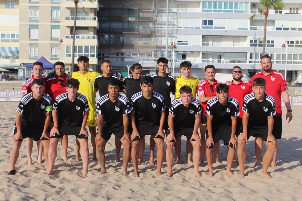 🆚 La #selecciónCLM sub-19 se despide con derrota del CESA. Gran participación de los juveniles en Cádiz, con la octava plaza.

✍🏻 La crónica completa, 🔗 ffcm.es/pnfg/NNws_ShwN…

#somosCLM | #genCLM