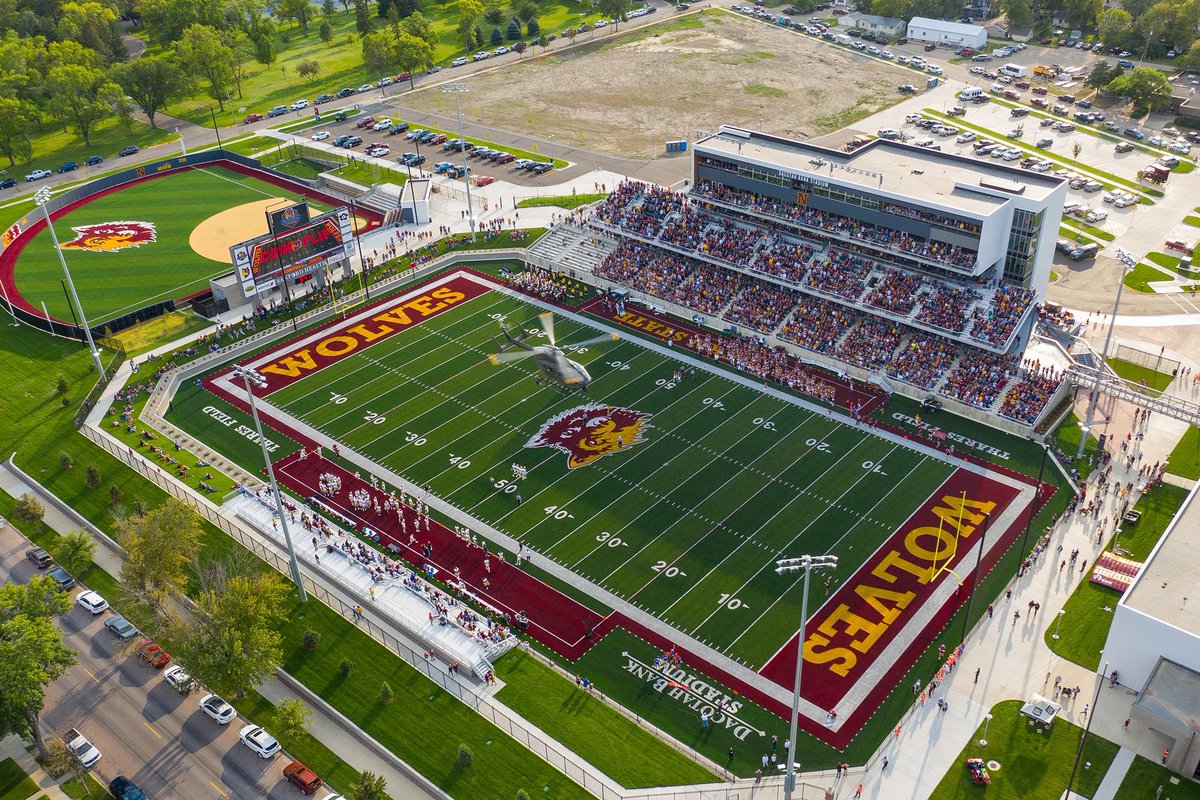 DaxtonWilliams1's tweet image. #AGTG After an amazing call with @CoachGlas05 I’m blessed to receive an offer from @NSUWolves_FB 
#RecruitSouth 

@taylorMendy93 @MSouthFootball @MsPatriots @NEBHSFB
