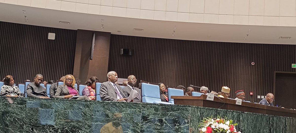 Mounouna Foutsou / Ministre de la Jeunesse tweet media