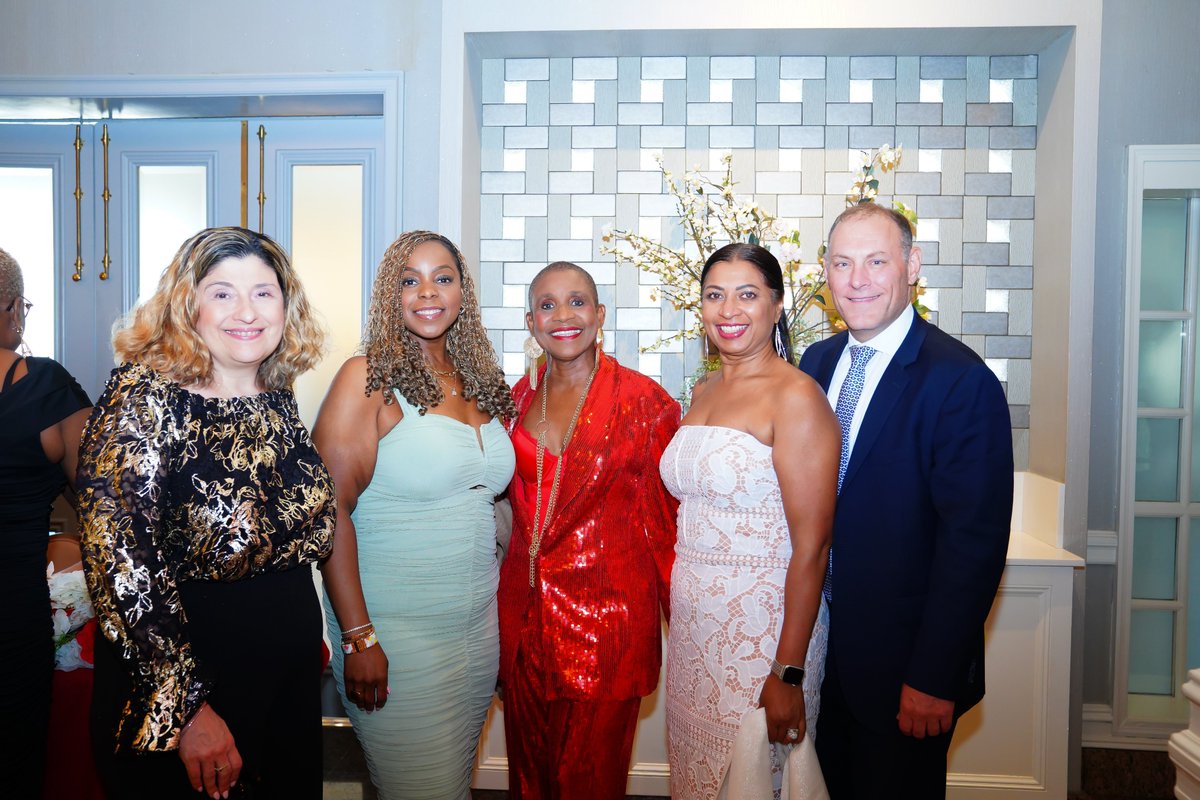 Congratulations to all the honorees celebrated at the 32nd Auxiliary Awards Dinner Dance!

Thank you to everyone who joined us for an unforgettable evening. Your presence made the night even more special.

Congratulations once again to our incredible service award recipients!