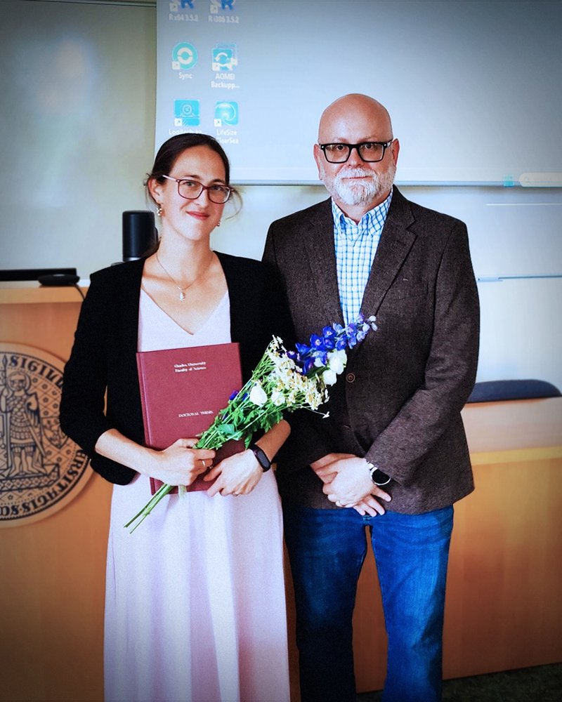 IOCBPrague's tweet photo. 🎉 Barbora Novotná (Gabriel Birkuš Group: HBV Cure) has successfully defended her #PhD thesis entitled "Enzymatic Preparation of New Cyclic Dinucleotide Analogs and Their Effect on the cGAS-STING Signaling Pathway" at @CharlesUniPRG.
Congratulations!
#phdlife #phdatiocb #phdjourney #iocb #iocbprague