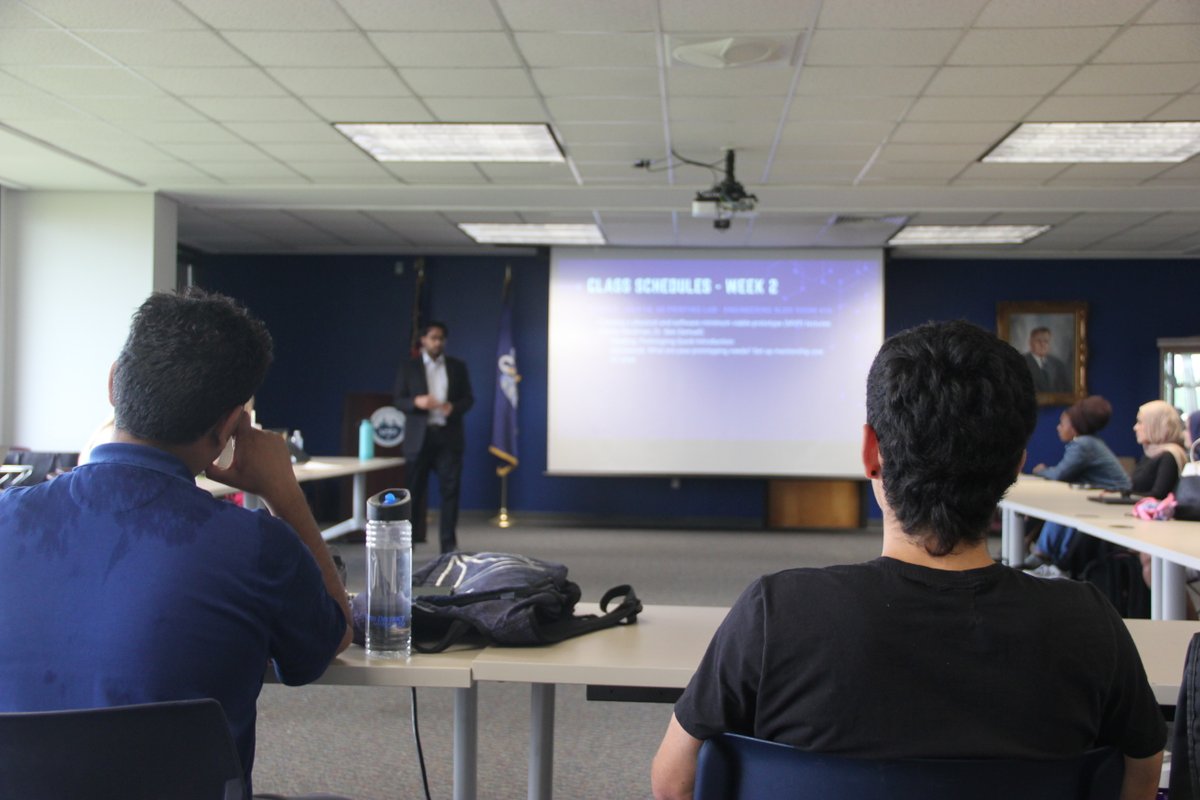 UofNO's tweet image. This afternoon was the inaugural session of our new Startup Studio course, a collaboration of several faculty members from the business, computer science, and liberal arts programs. This free course aims to provide students with the fundamentals of entrepreneurship.
