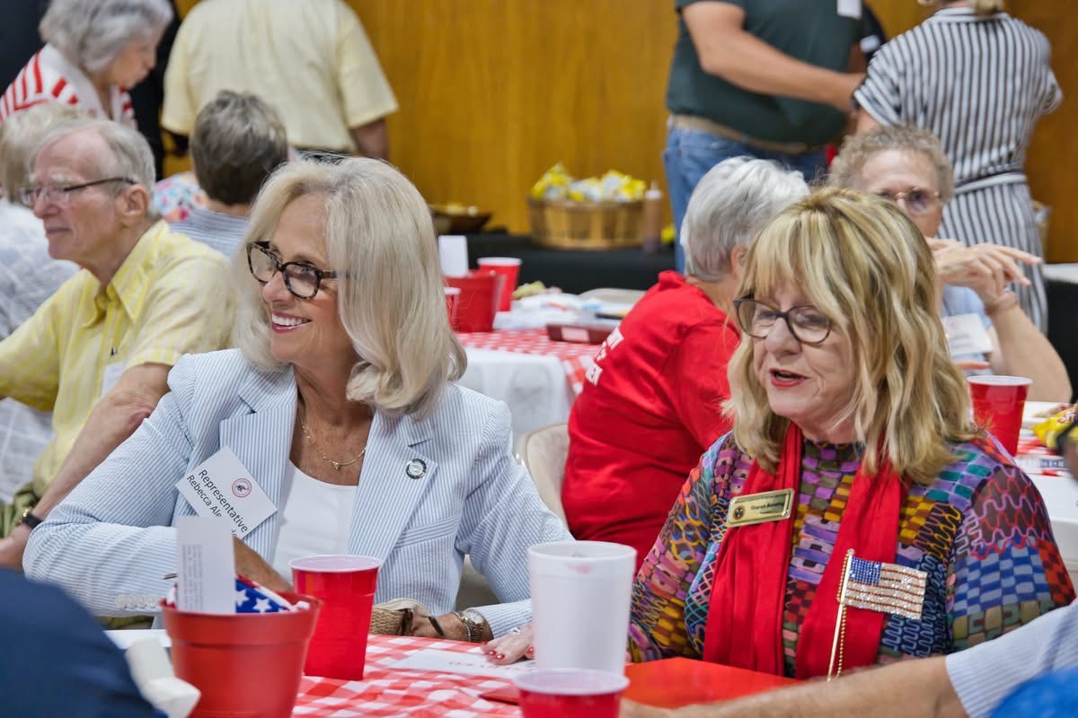 RepAlexander7's tweet image. The @wcfrw1955 are leading the way to protect our conservative values in East Tennessee. I am grateful to all the strong women of our area and it was a joy to join you all yesterday.
