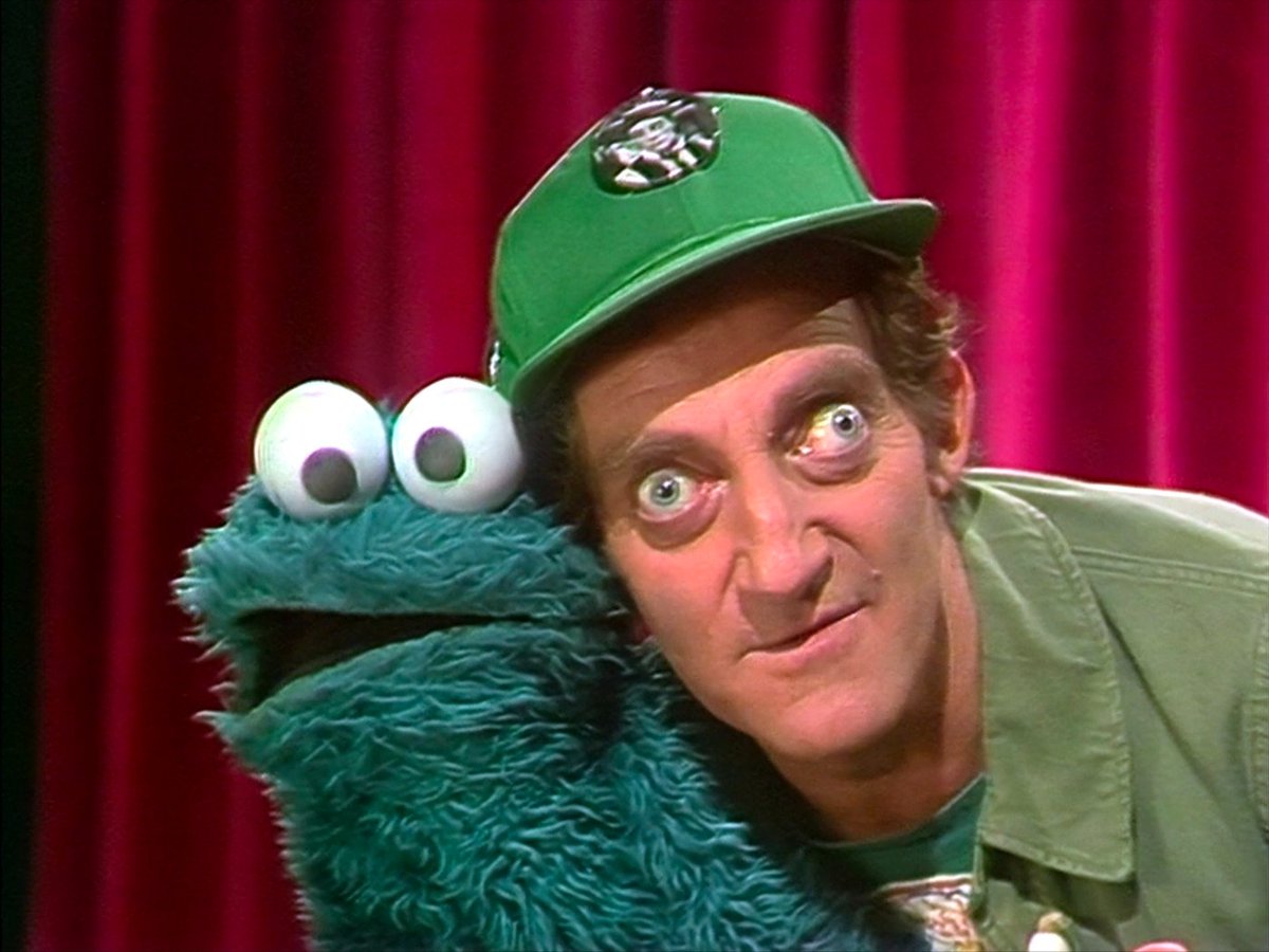 WriterWil's tweet photo. Happy heavenly birthday Marty Feldman
#MartyFeldman #comedian #actor #writer #YoungFrankenstein #SilentMovie #Yellowbeard #AtLastThe1948Show #InGodWeTrust #EveryHomeShouldHaveOne #TheMartyFeldmanComedyMachine #SexWithASmile #SlapstickOfAnotherKind #TheBedsittingRoom #Marty https://t.co/vpxnu5pJzB