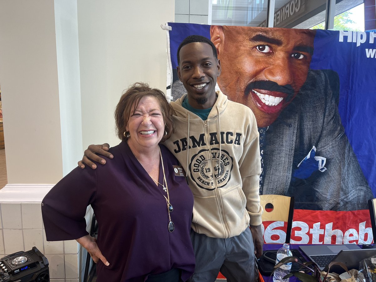 963theblock's tweet photo. QL is at Ingles!

Come hang out at 2000 S Pine Street in Spartanburg! QL will be here until 7 PM! https://t.co/zFtL5BD0mo
