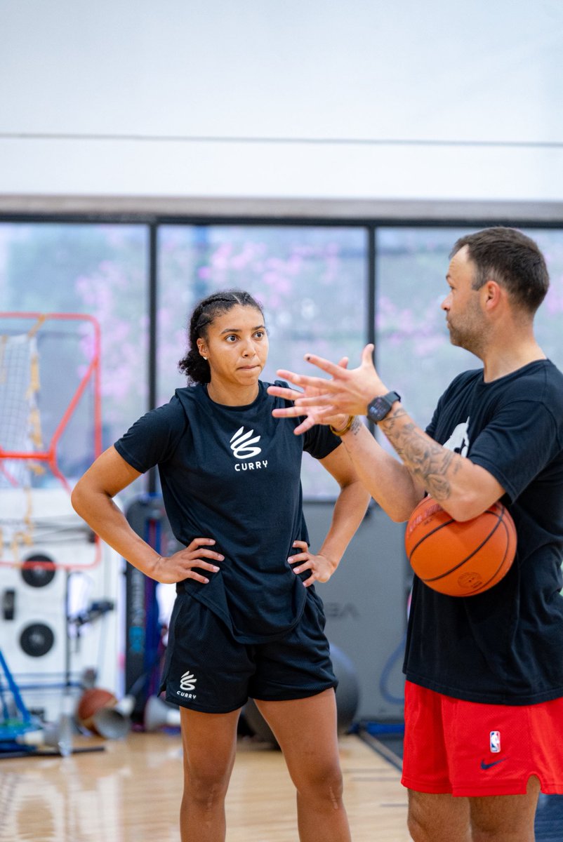 Be detailed in your work 📝 

First time I worked with Azzi was in the 7th and 8th grade…. the best want to know what they don’t know 

#tylerrelphbasketball