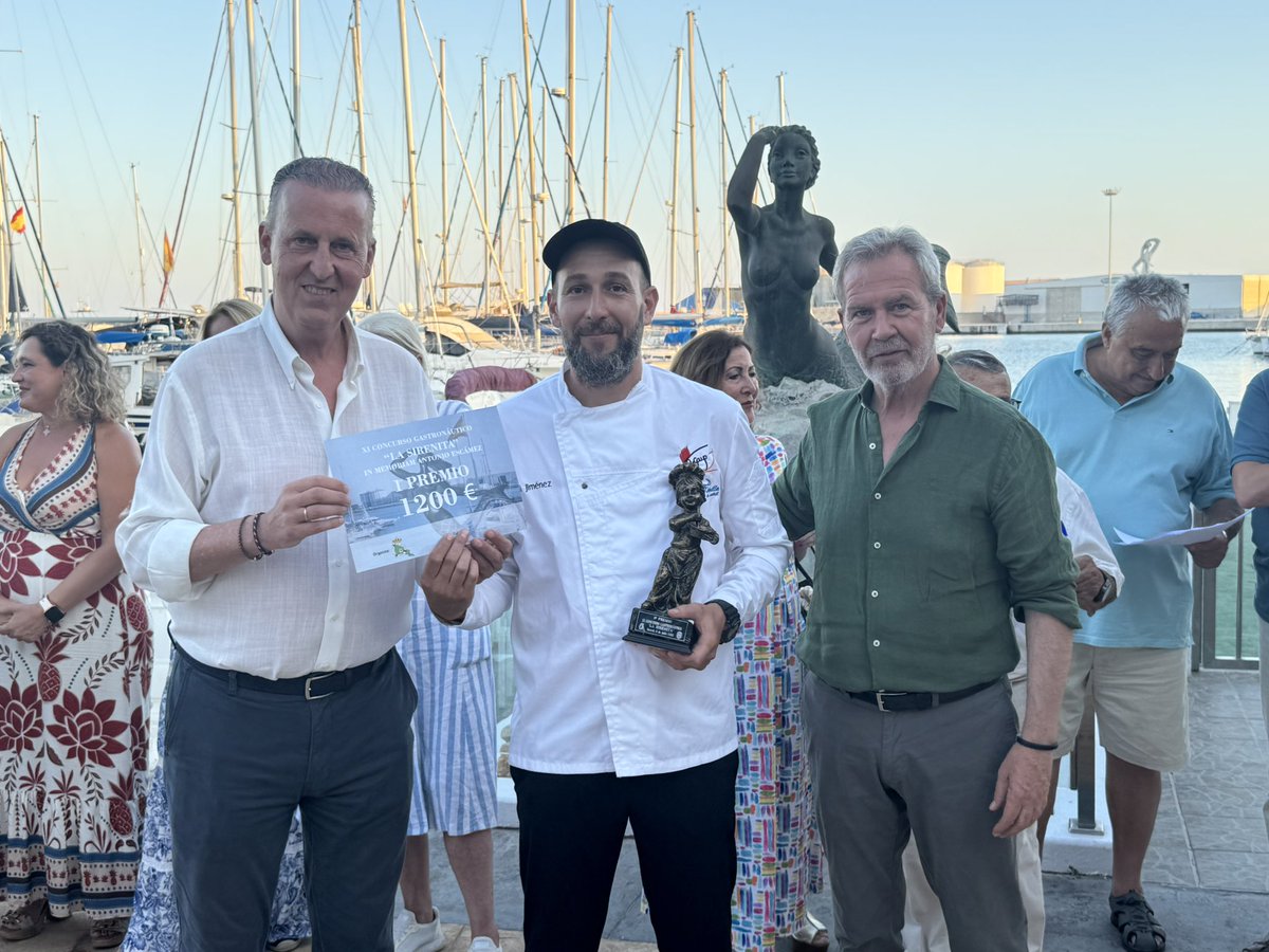 puertodemotril's tweet image. Participamos como jurado en el Certamen Gastronáutico “La Sirenita” en el Real Club Nautico Motril.
Enhorabuena a los ganadores
🥇Restaurante Argayo, Motril
🥈Restaurante Faralá, Granada
🥉Restaurante La Bodega de Salobreña y Firmvm de Almuñécar. Que comparten premio.