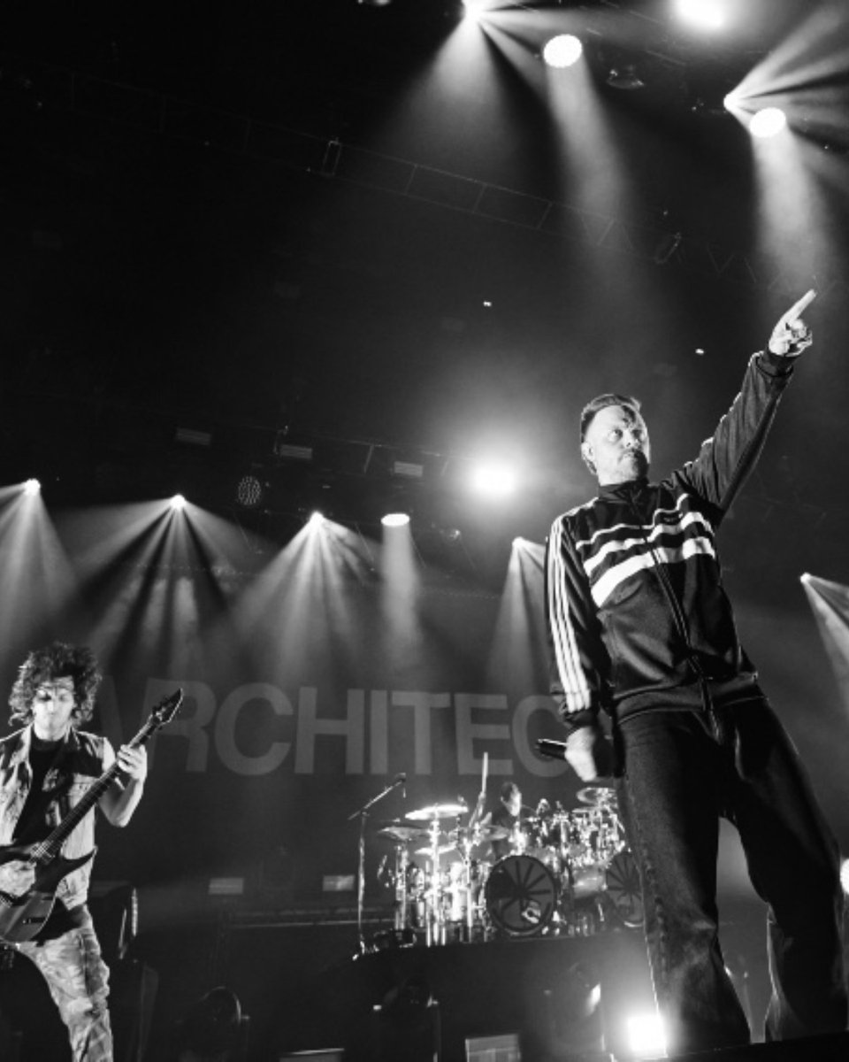 FillmoreDEN's tweet image. Have YOU gotten your tickets to see @Architectsuk yet? Don't miss them with @Erra_Band + Holywatr on Friday, 8/8 🤘
livemu.sc/44nZDXG
📷 Ed Mason