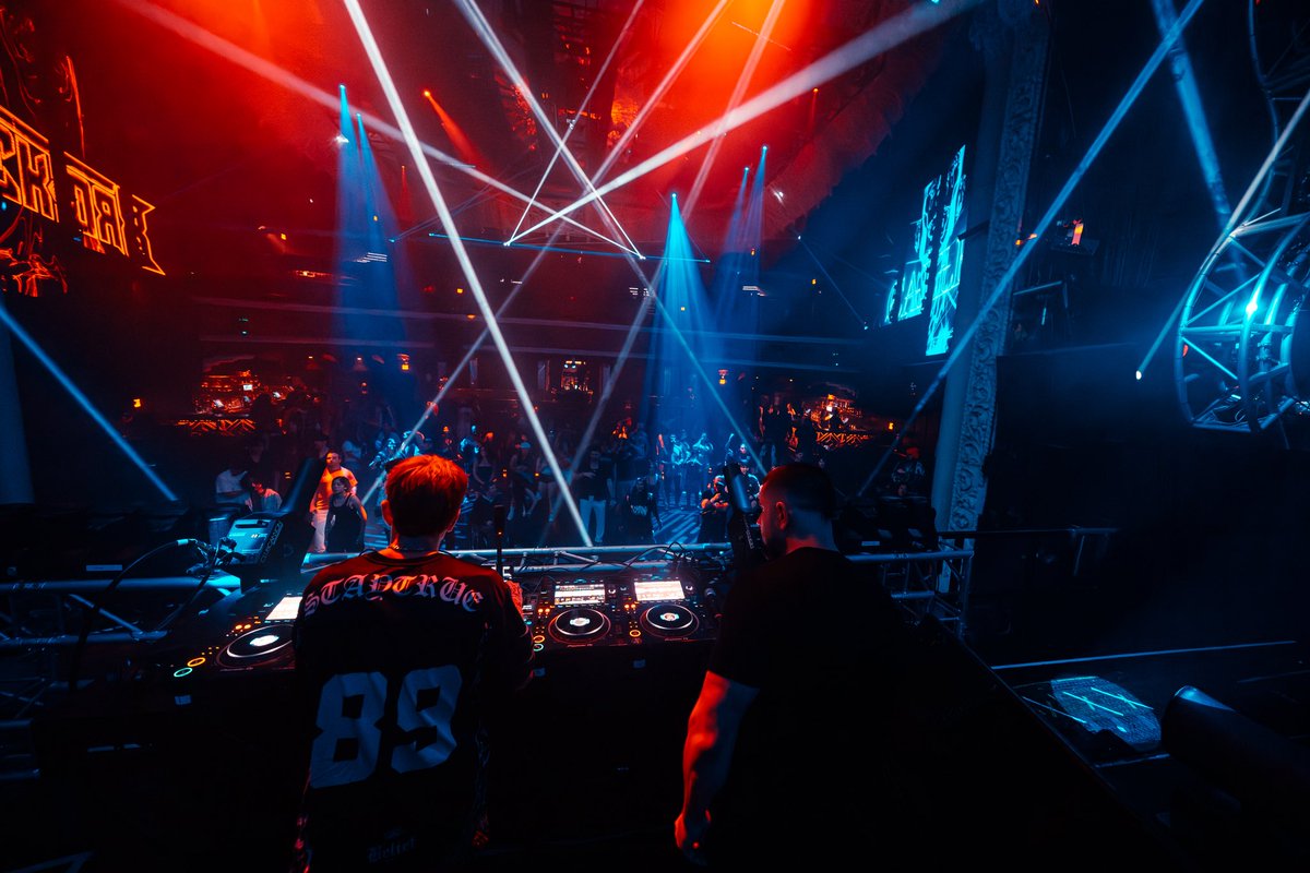 Secret 4th of July B2B w/ my brother <a href="/sektor8official/">SEKTOR 8 ♦️</a> was insane! What a night.. 😮‍💨🔥

Huge shoutout to <a href="/bassrush/">BASSRUSH</a> and <a href="/AvalonHollywood/">Avalon Hollywood</a> for having us out! Couldn’t have asked for a better way to spend the holiday.. 🇺🇸

We love you guy! Thank you 🫶🏻

📸 <a href="/Spawnzonephotos/">Spawn zone</a>