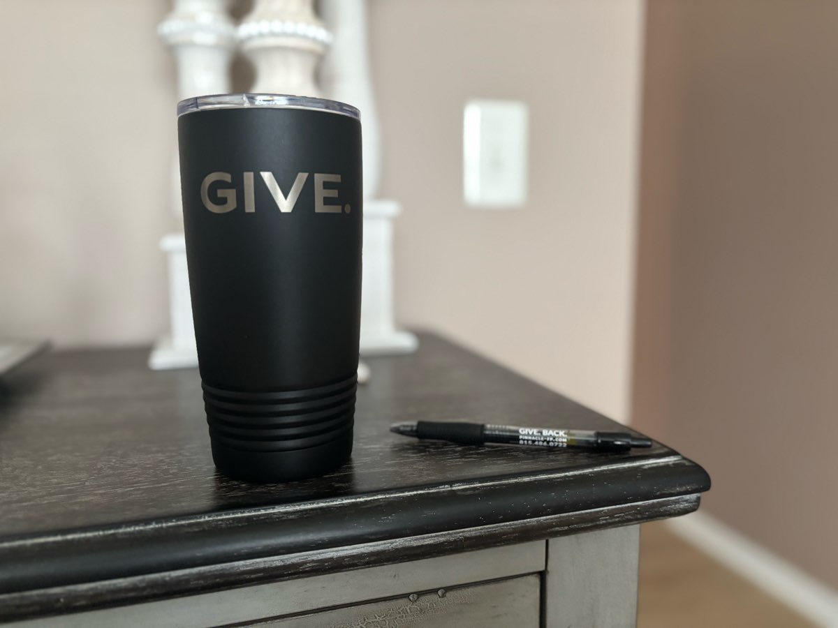 gb_pinnacle's tweet image. ✨Small gift. Big mission.

We don’t just build wealth — we Give. Back. 🙏

A movement rooted in purpose, impact, and legacy.

#GiveBack #ClientImpact #LegacyPlanning #PurposeDrivenWealth #ThePinnacleGroup