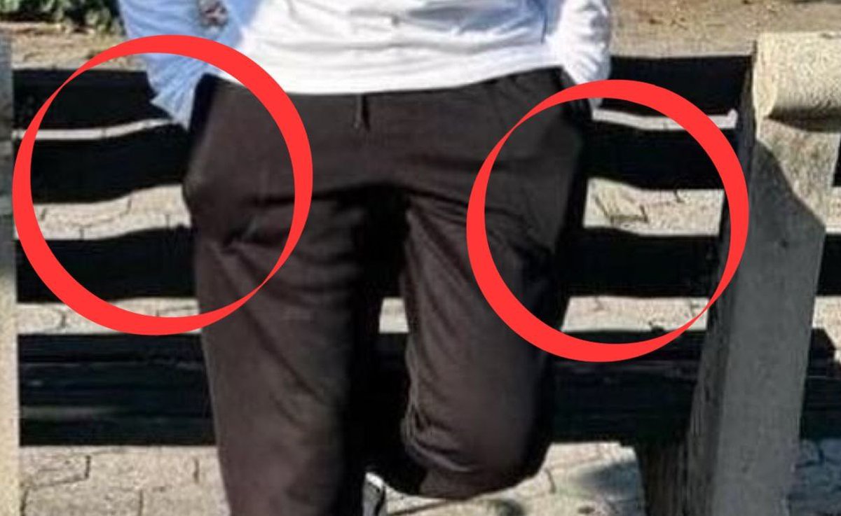 I don’t understand why Rep. Hakeem Jeffries photoshopped this image he posted.