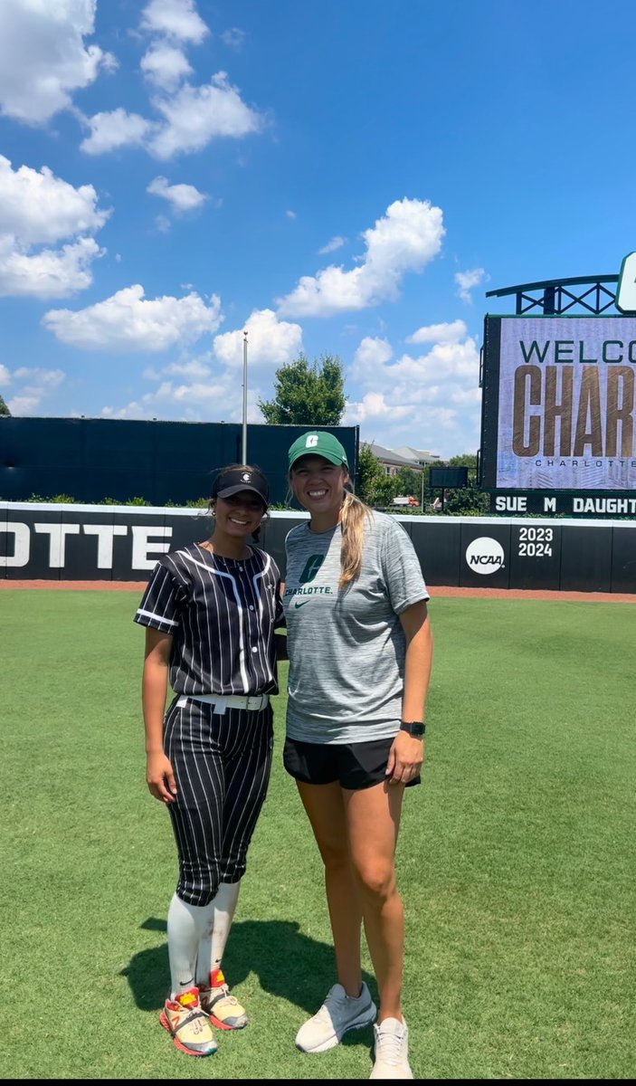 Straight from Colorado➡️<a href="/CharlotteSB/">Charlotte Softball</a>  
Thank you <a href="/alyssa_bilodeau/">Alyssa Bilodeau</a> , <a href="/JakeCombs_/">Jake Combs</a> ,<a href="/cbreault12/">Courtney Breault</a>  For an amazing camp!! Can’t wait to see you guys again😊 <a href="/impactcaymol/">Impact Caymol</a>