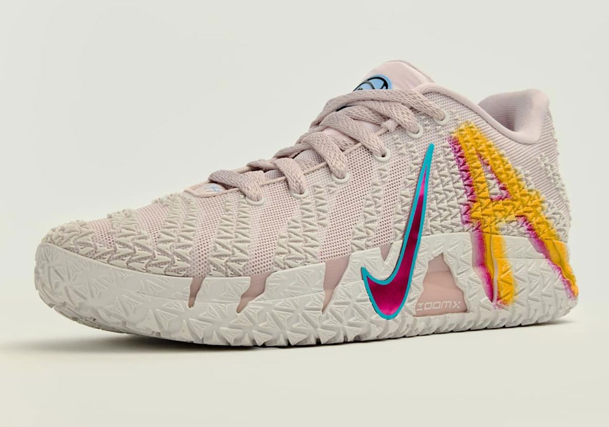 Nike Ja 3 "EYBL" 👀 🏀
🚨 FIRST LOOK 🚨
🗓️ July 15th
💰 $135