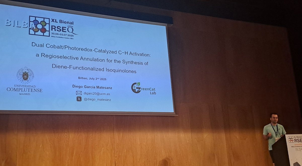 GreenCatLab's tweet image. 3 out of 3! 🎯 All members of the GreenCatLab 👩🔬🧑🔬👨🔬 presented the latest research of the group 📊🔬 at three different symposia during @BienalRSEQ2025 in Bilbao last week. Grateful for the opportunity and inspiring discussions 💬✨ #Catalysis ⚗️#BQB2025 @RSEQUIMICA