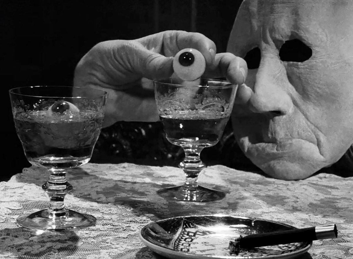 vikare06's tweet image. Masterpiece shot of the day? Well pretty much every shot from Bergman's "Hour Of The Wolf" (1968)