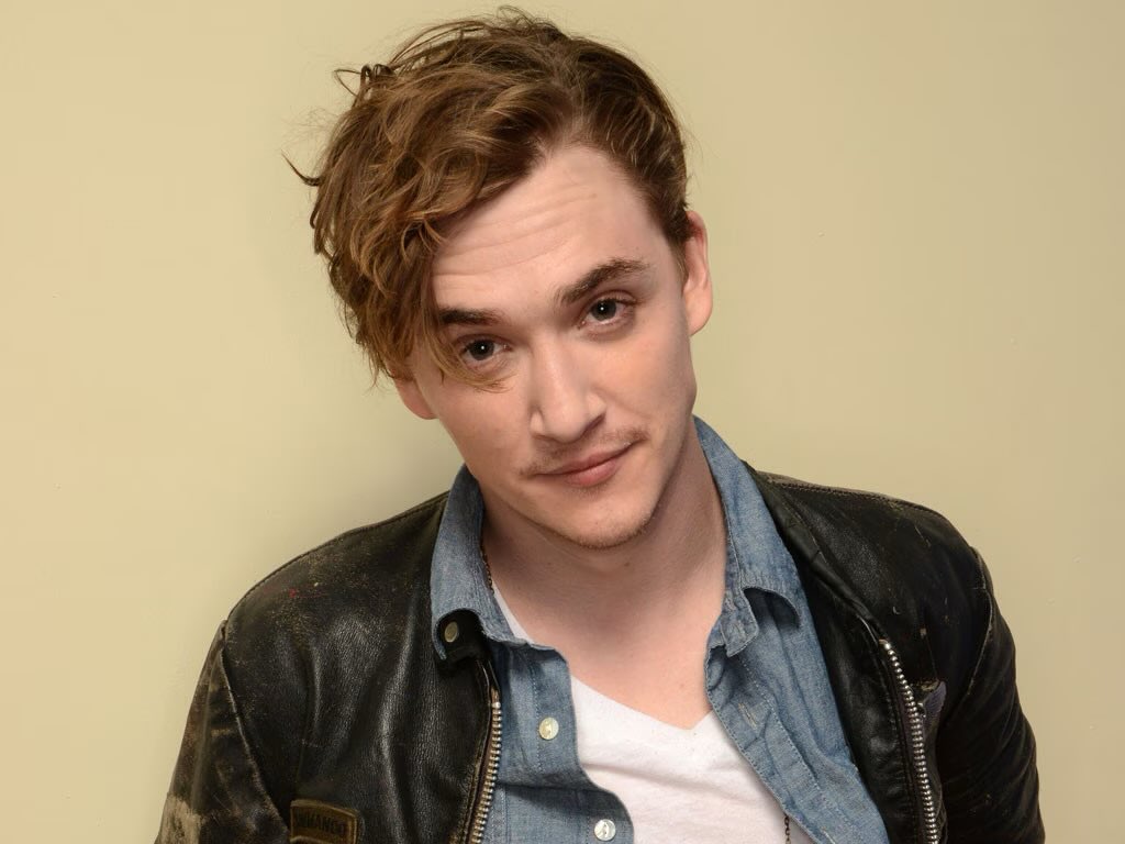 erinyes_dirae's tweet photo. the fan vs the fav
and then me meeting my fav ☺️🖤
#kylegallner #screamking https://t.co/hfcA1h5dxl