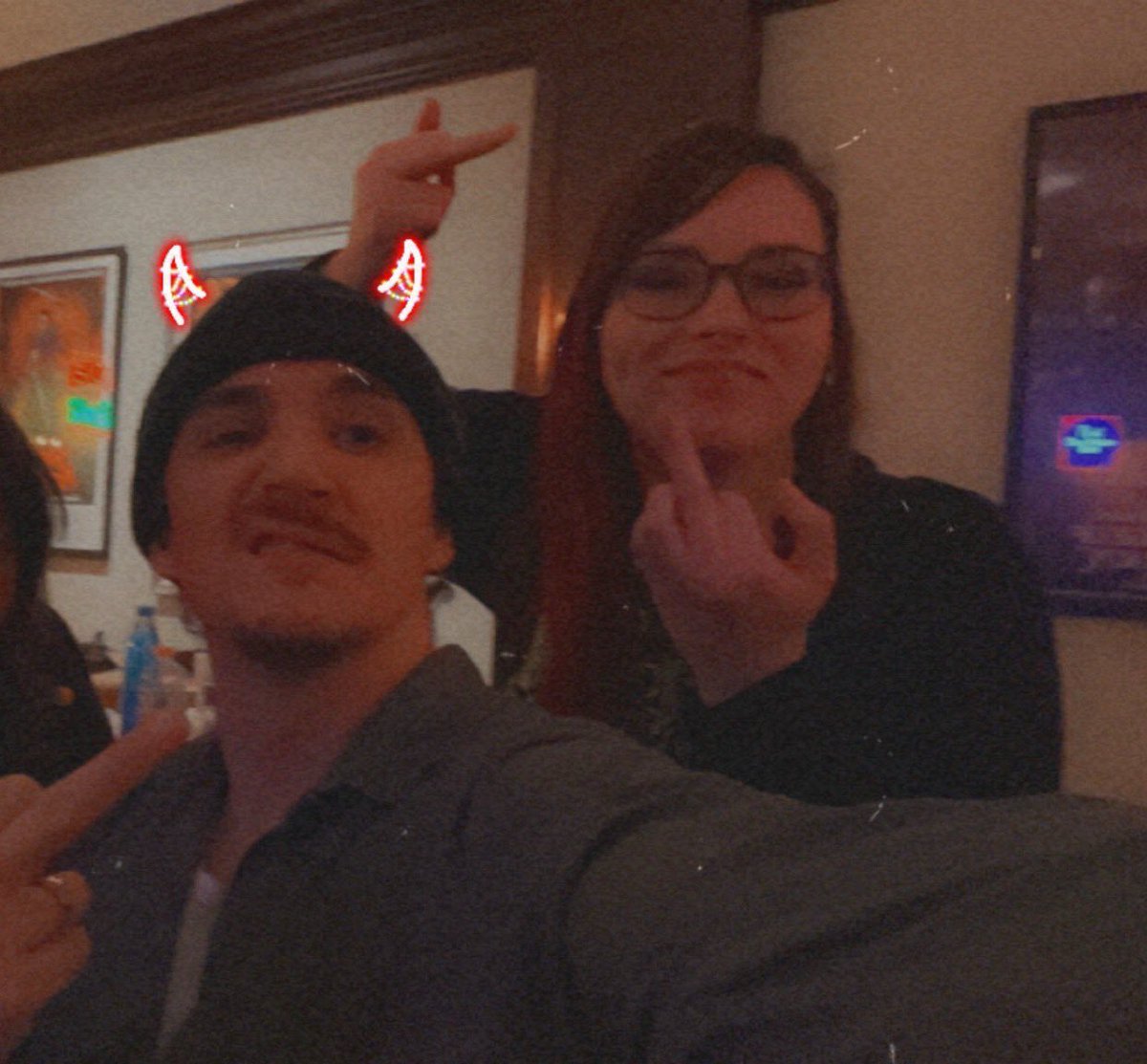 erinyes_dirae's tweet photo. the fan vs the fav
and then me meeting my fav ☺️🖤
#kylegallner #screamking https://t.co/hfcA1h5dxl