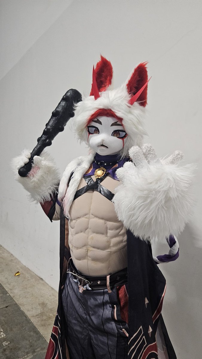 MTOFKigu's tweet image. A few more Itto pics from @animefriends #AF2025 taken by one of my besties 🥰
📸 ig/lynzordan
#AratakiItto #荒瀧一斗 #GenshinImpact #原神 #kigurumi #kigurumimask #furkig #kigfurry #着ぐるみ