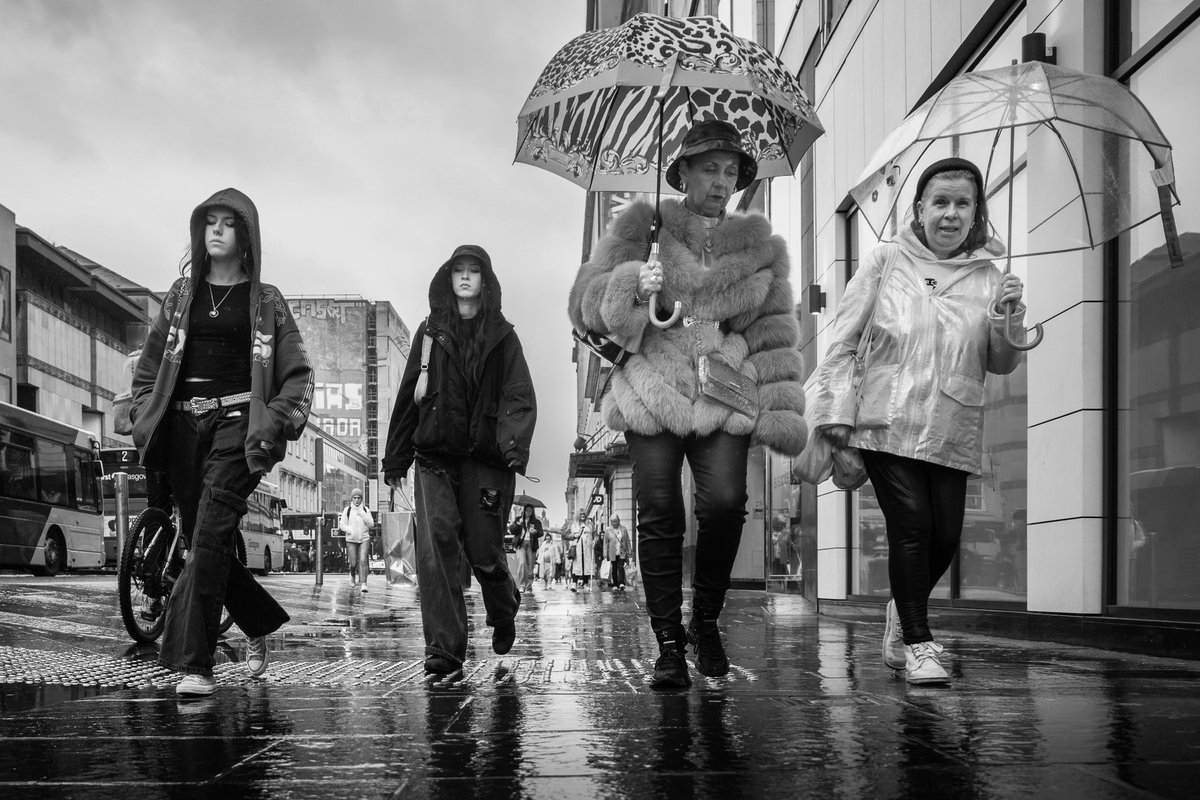 ZenoWatson's tweet image. Some of my Street Photography from April posted to my website: zenowatson.com/2025/07/08/str…