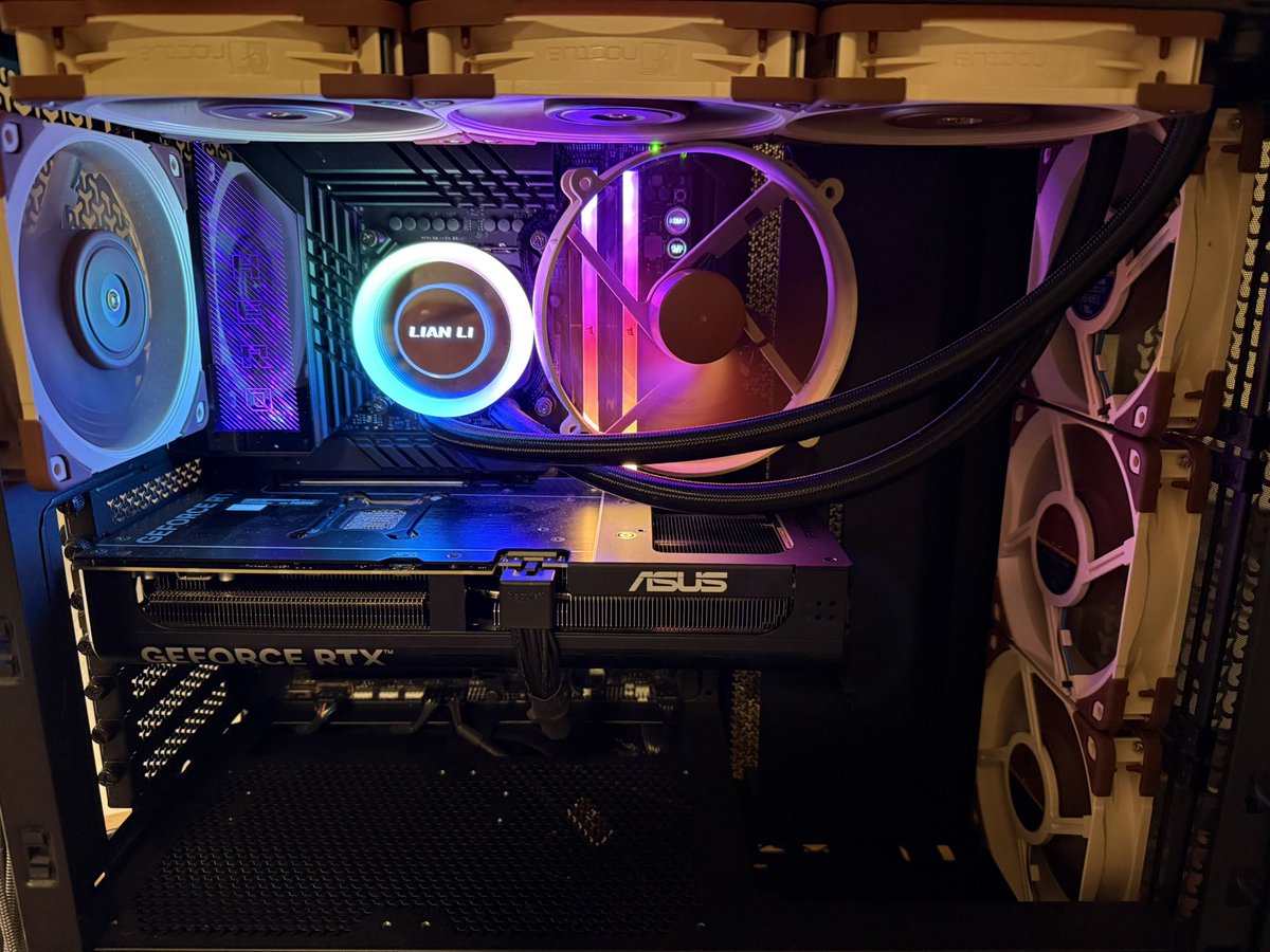 Stealth Build minimal rgb 😩