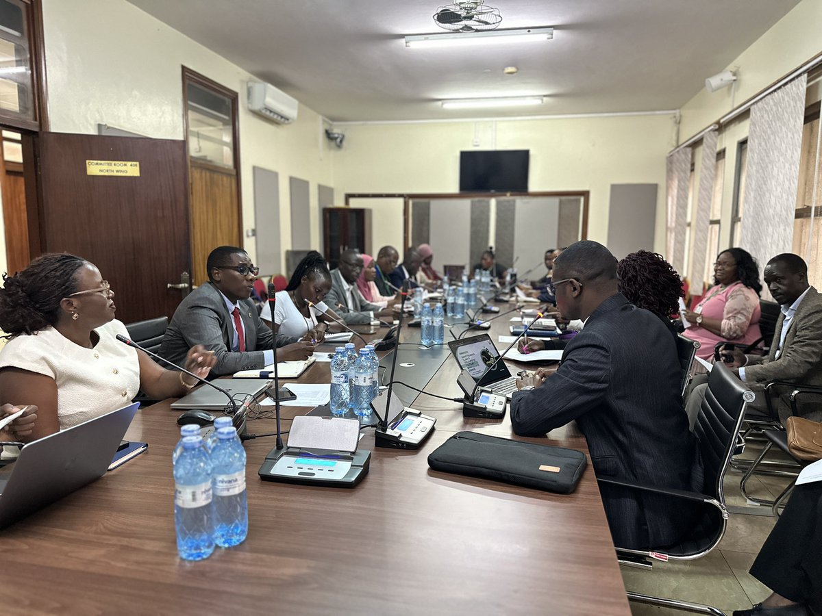Youth League FDC (@fdcyouthonline) on Twitter photo We joined <a href="/FDCOfficial1/">FDC</a> delagation to Parliament today for Climate Action Manifesto Meeting—demanding real youth inclusion & green jobs beyond <a href="/NRMOnline/">NRM Party</a> lip service
We shall not watch as M7’s regime kills both our future & environment.
<a href="/MugabeRobertc4/">Mugabe Tukulema Robert</a> <a href="/NimdUganda/">NIMD Uganda</a> <a href="/pwatchug/">Parliament Watch</a> We joined <a href="/FDCOfficial1/">FDC</a> delagation to Parliament today for Climate Action Manifesto Meeting—demanding real youth inclusion & green jobs beyond <a href="/NRMOnline/">NRM Party</a> lip service
We shall not watch as M7’s regime kills both our future & environment.
<a href="/MugabeRobertc4/">Mugabe Tukulema Robert</a> <a href="/NimdUganda/">NIMD Uganda</a> <a href="/pwatchug/">Parliament Watch</a>