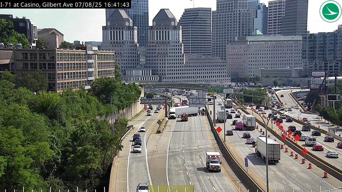 HAMILTON CO: Northbound I-71 is CLOSED at the exit to the Lytle Tunnel due to a crash. Motorists should expect long delays or use an alternate route. Check OHGO.com for updates.